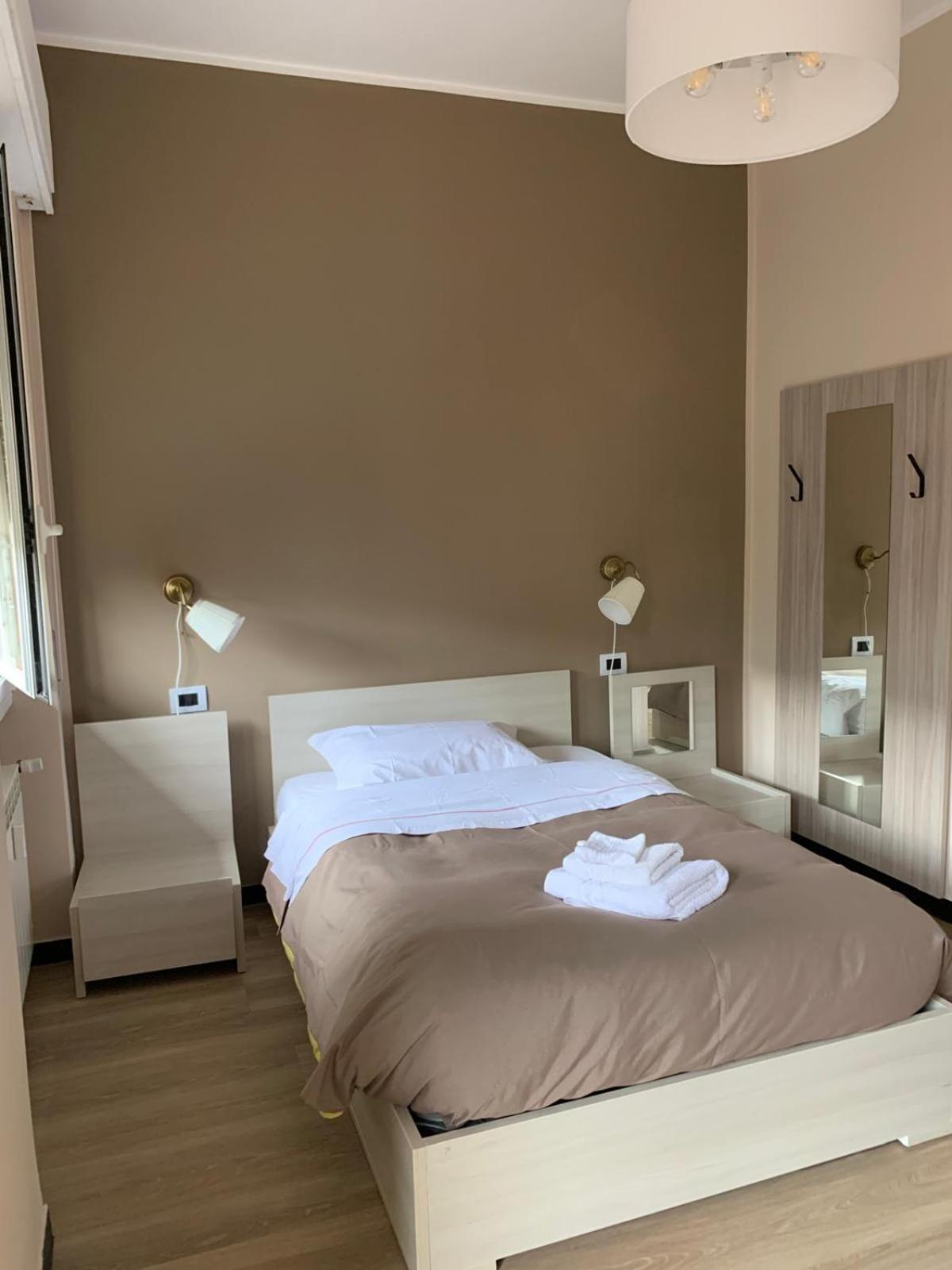 Albergo Locanda Diana เจนัว ภายนอก รูปภาพ