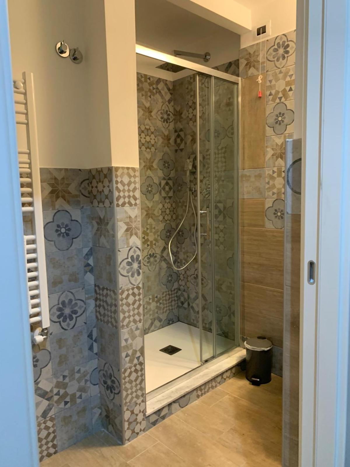 Albergo Locanda Diana เจนัว ภายนอก รูปภาพ