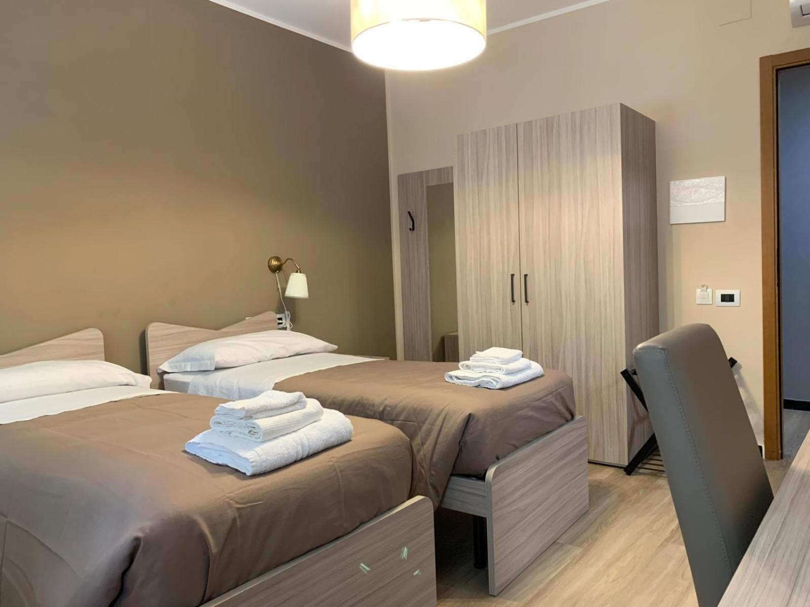 Albergo Locanda Diana เจนัว ภายนอก รูปภาพ