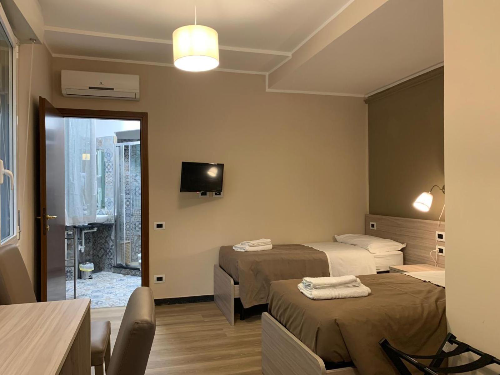 Albergo Locanda Diana เจนัว ภายนอก รูปภาพ