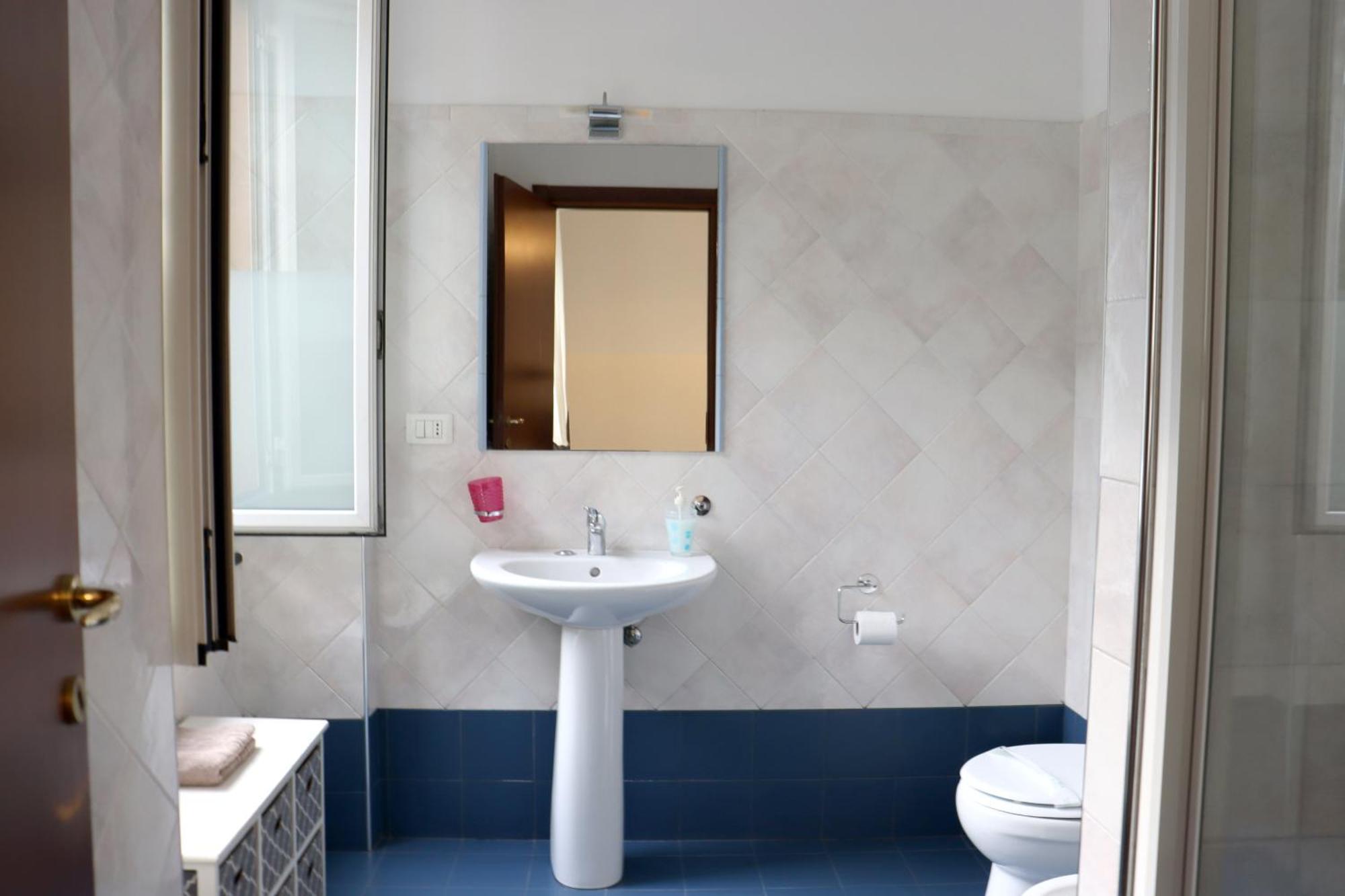 Albergo Locanda Diana เจนัว ภายนอก รูปภาพ