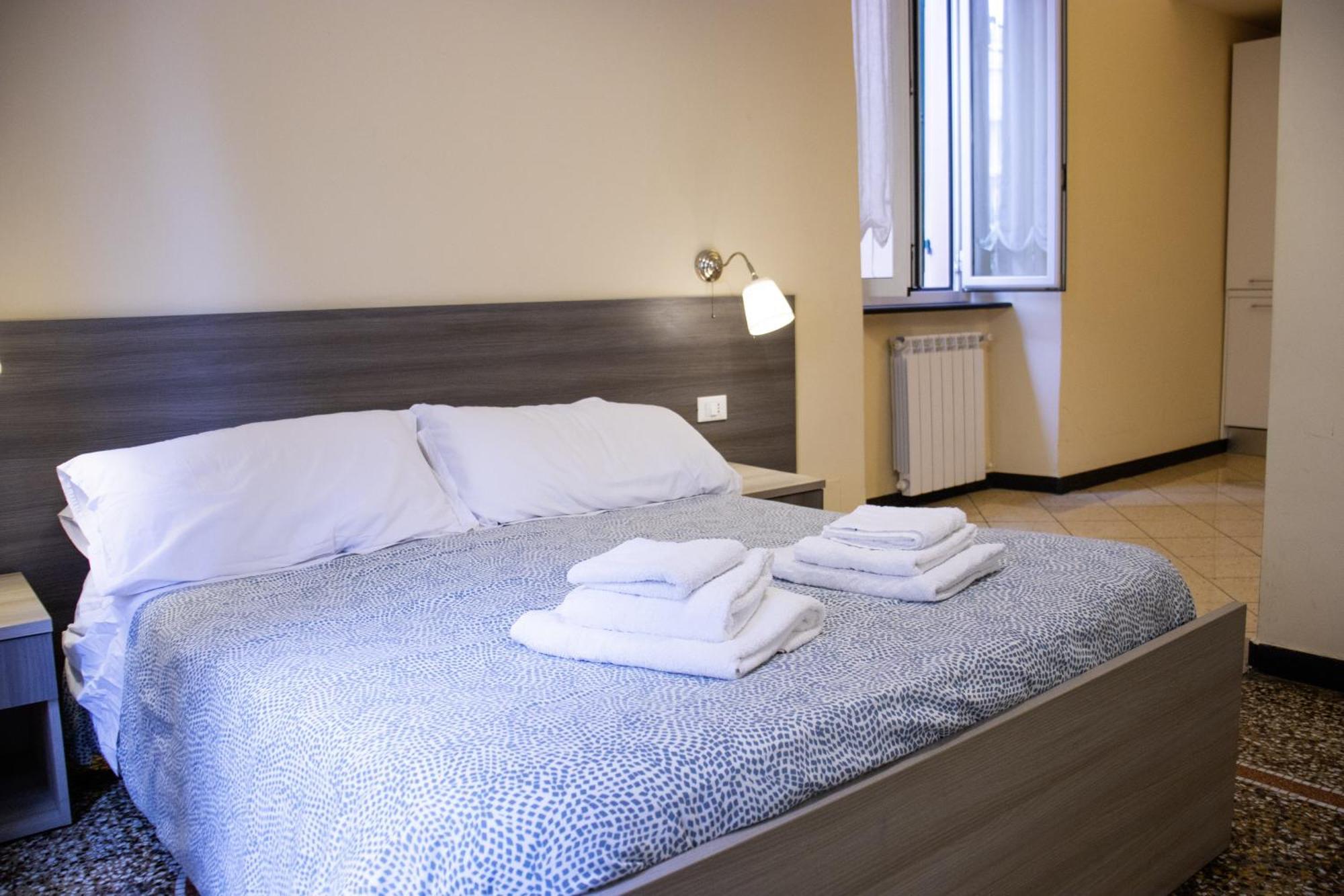 Albergo Locanda Diana เจนัว ภายนอก รูปภาพ