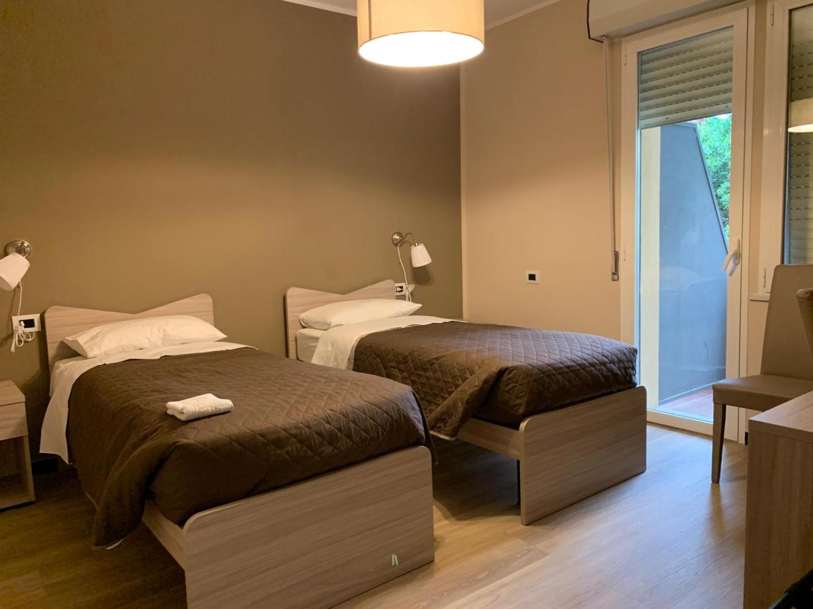 Albergo Locanda Diana เจนัว ภายนอก รูปภาพ